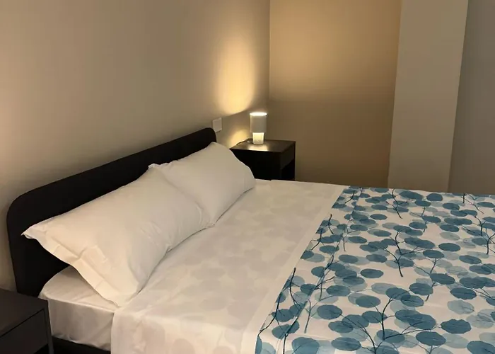 Easy Room Italy City Life